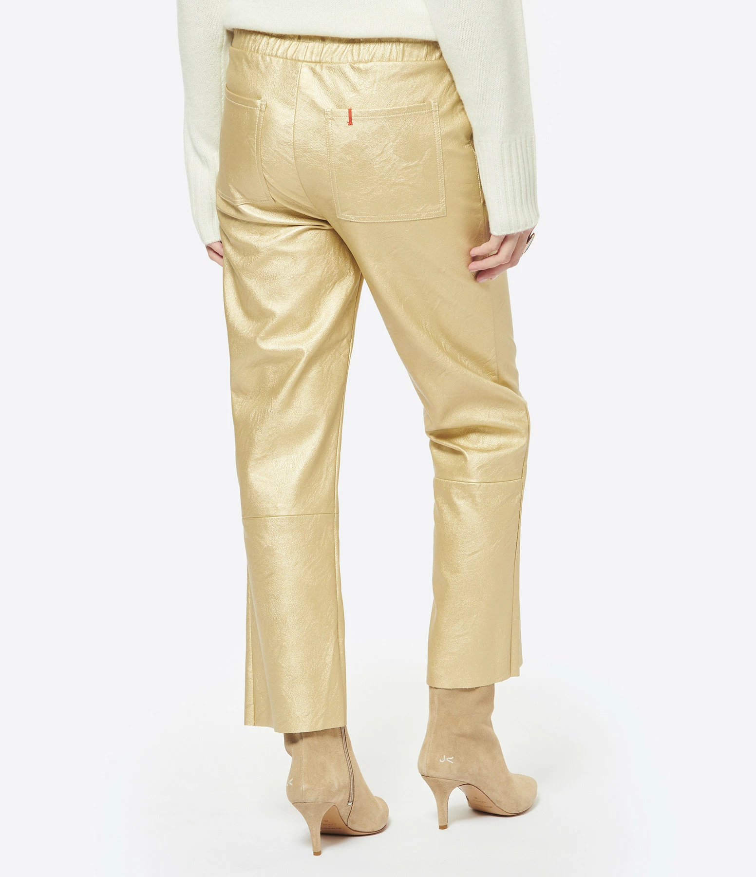 MAEVY MOUVEMENT LIBRE Pantalon Cuir Vegan Doré 5 MAEVY MOUVEMENT LIBRE Pantalon Cuir Vegan Doré - Image 5