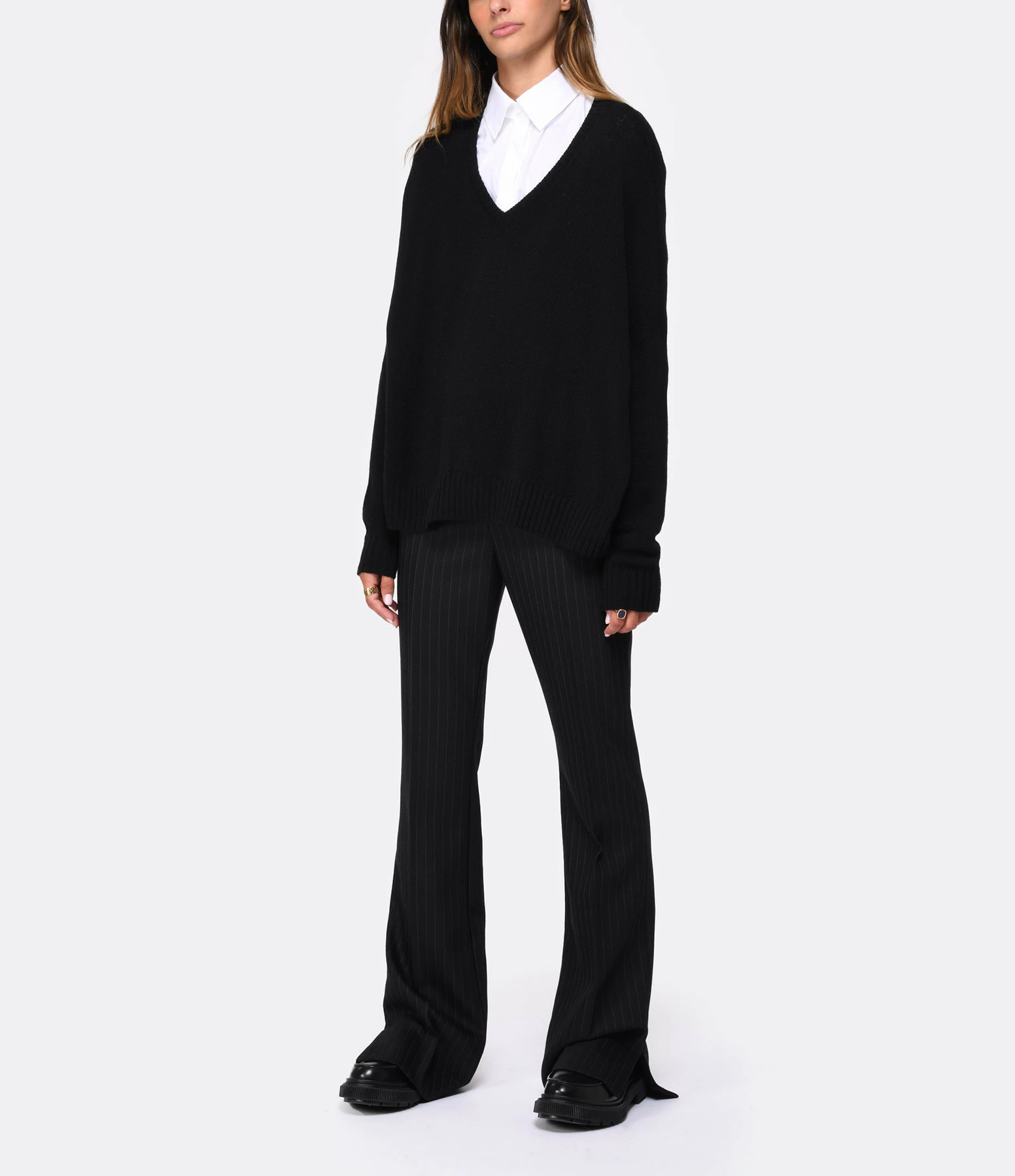 AMI PARIS Pantalon Flare Laine Vierge Noir 7 AMI PARIS Pantalon Flare Laine Vierge Noir - Image 7