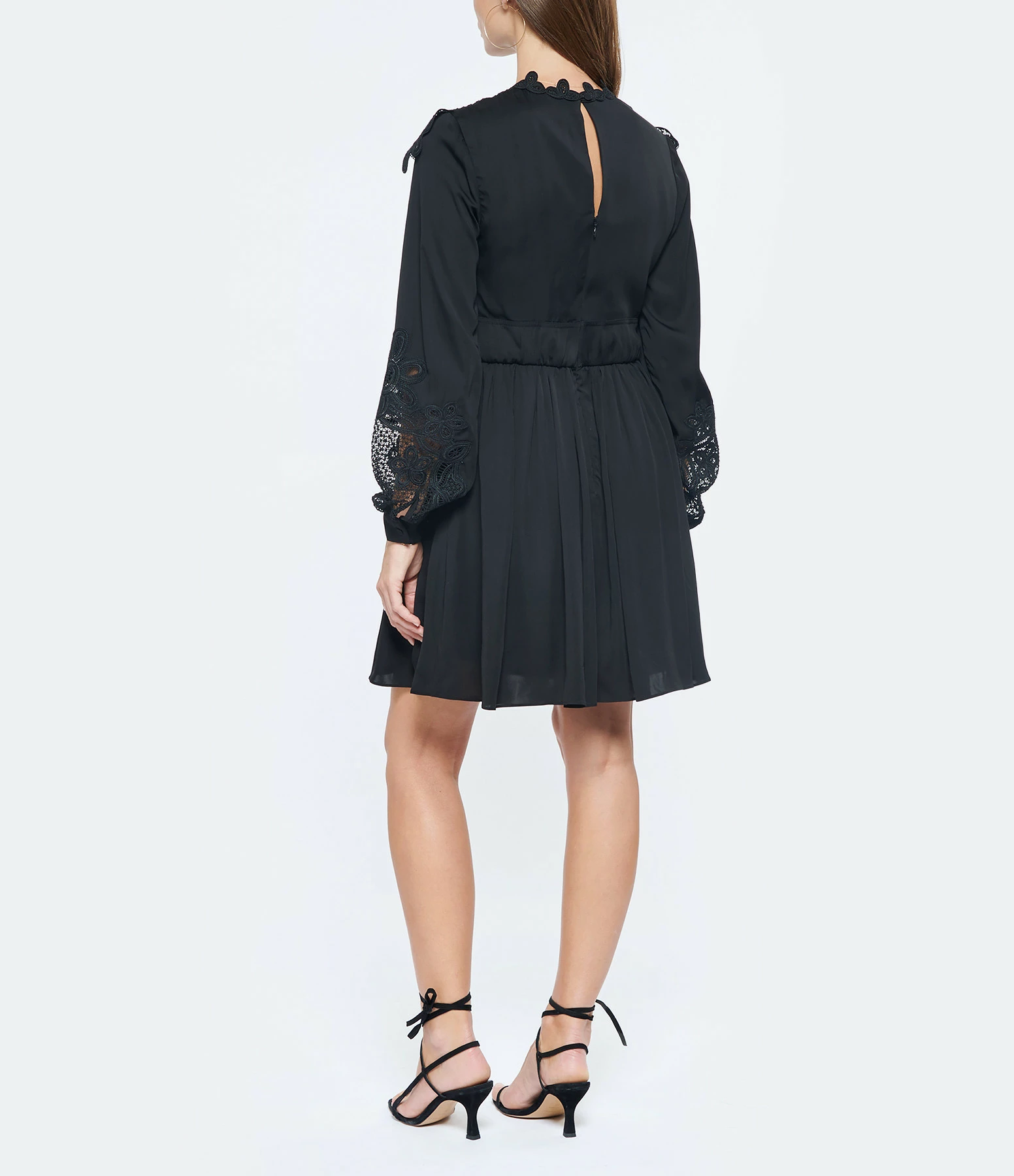 SELF PORTRAIT Robe Dentelle Noir 4 SELF PORTRAIT Robe Dentelle Noir - Image 4