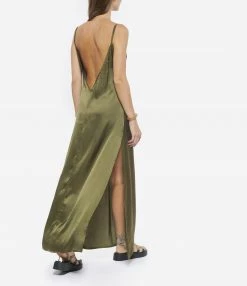 MAISON SAINT JULIEN Robe Rio Longue Kaki -Boutique UGG unnamed file 2984