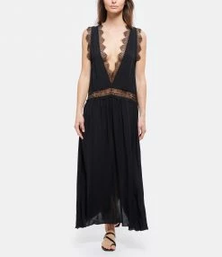 JEANNE VOULAND Robe Deva Dentelle Noir 6 JEANNE VOULAND Robe Deva Dentelle Noir -Boutique UGG unnamed file 3195