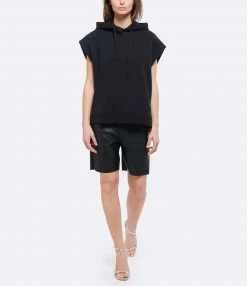 JEANNE VOULAND Short Geronimo Loose Similicuir Noir 13 JEANNE VOULAND Short Geronimo Loose Similicuir Noir -Boutique UGG unnamed file 3392
