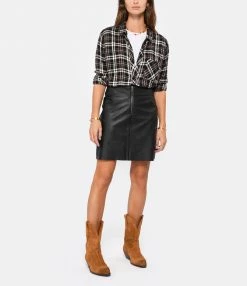 MAEVY MOUVEMENT LIBRE Jupe Mini Cuir Vegan Noir 7 MAEVY MOUVEMENT LIBRE Jupe Mini Cuir Vegan Noir -Boutique UGG unnamed file 3447