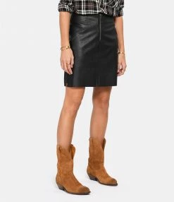 MAEVY MOUVEMENT LIBRE Jupe Mini Cuir Vegan Noir 8 MAEVY MOUVEMENT LIBRE Jupe Mini Cuir Vegan Noir -Boutique UGG unnamed file 3448