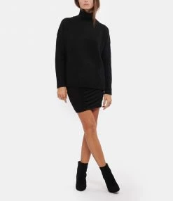 JEANNE VOULAND Jupe Palm Jersey Noir -Boutique UGG unnamed file 3461