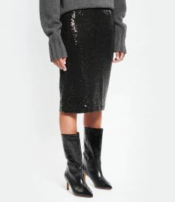 JEANNE VOULAND Jupe Gila Midi Sequin Noir 11 JEANNE VOULAND Jupe Gila Midi Sequin Noir -Boutique UGG unnamed file 3746