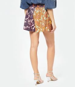 ZIMMERMANN Short Tiggy Lin Imprimé Cachemire 10 ZIMMERMANN Short Tiggy Lin Imprimé Cachemire -Boutique UGG unnamed file 3840