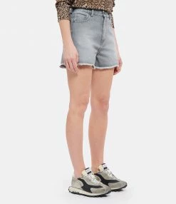 JEANNE VOULAND Short Heda Denim Gris Stone 9 JEANNE VOULAND Short Heda Denim Gris Stone -Boutique UGG unnamed file 3999