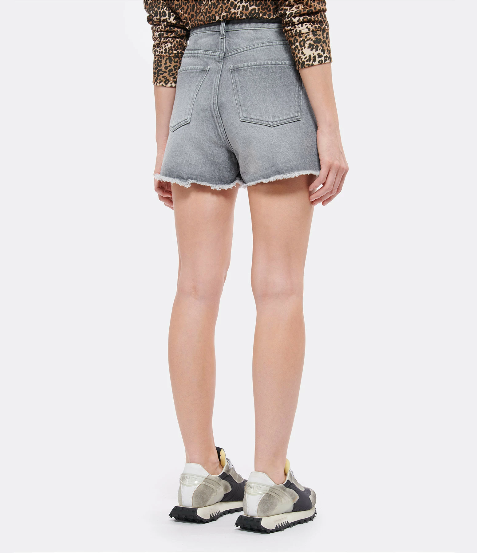JEANNE VOULAND Short Heda Denim Gris Stone 5 JEANNE VOULAND Short Heda Denim Gris Stone - Image 5